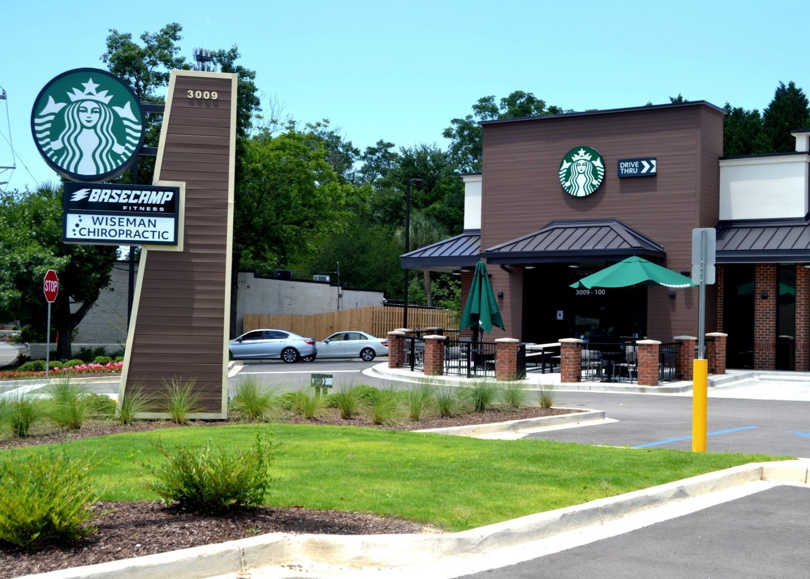 A Starbucks on Millwood Avenue is one of several to open recently in the Columbia area. (Photo/Melinda Waldrop)