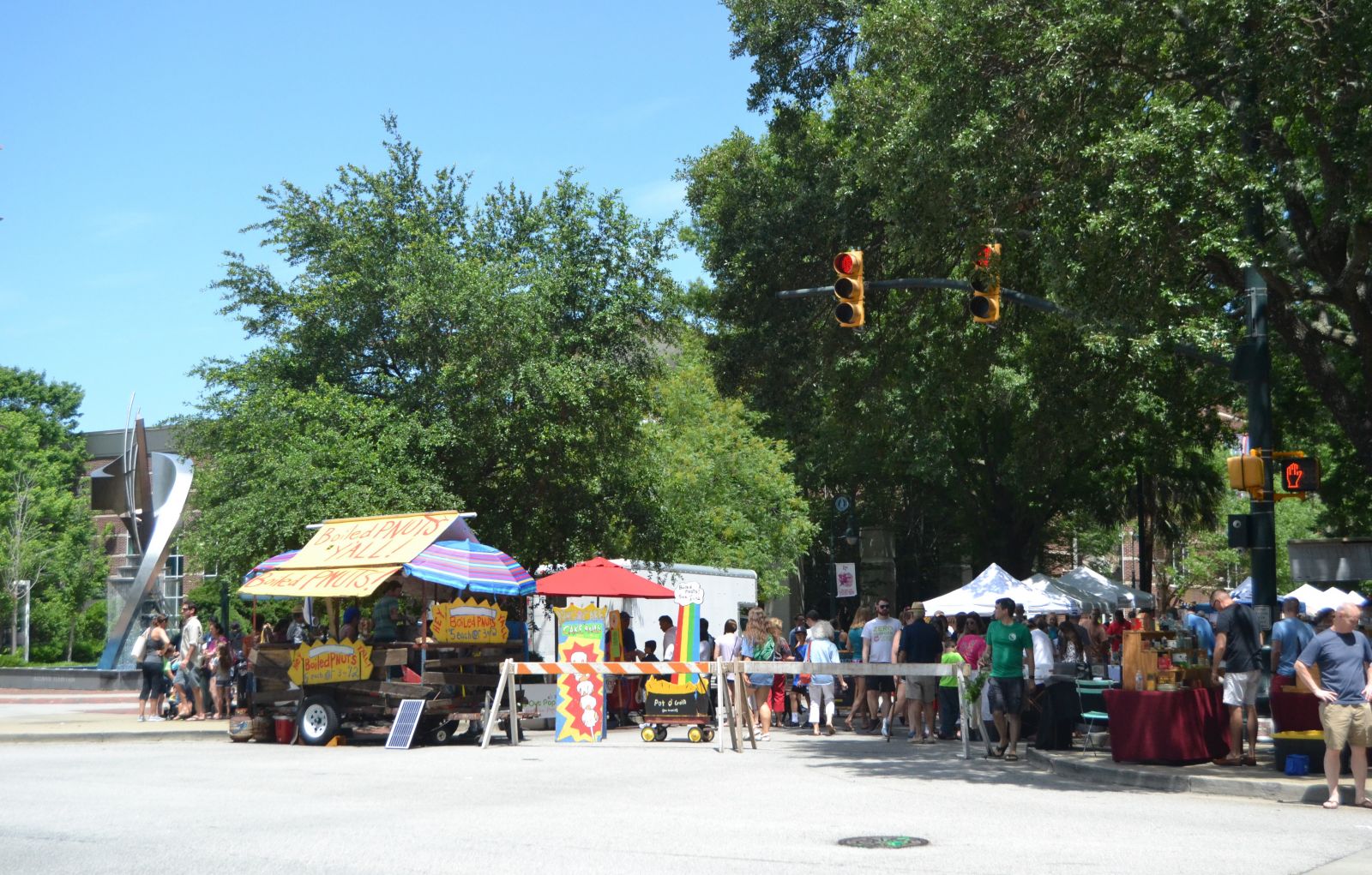Up to 7,000 people visit Soda City Market on Main Street each week. (Photo/Melinda Waldrop)